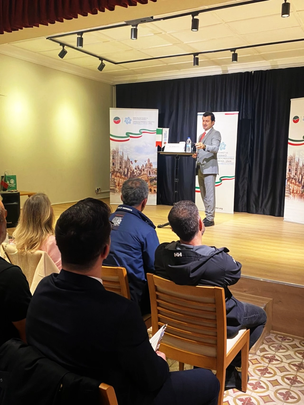 İtalya'da Şirket Kurmak, Vize ve Oturum İzinleri Semineri - 08.01.2025